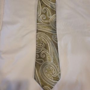 Countess Mara neck tie